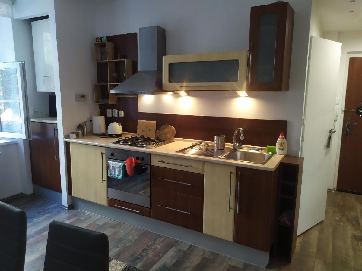 Pisqor Apartment - Self Check-In براتسيلافا المظهر الخارجي الصورة